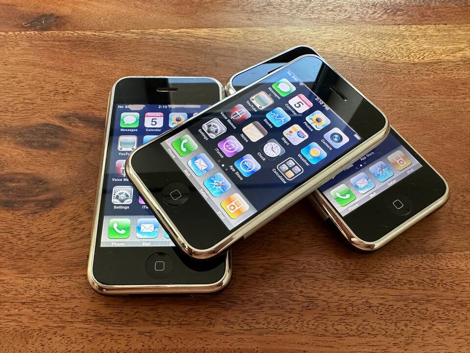 Что обозначают флаги государств у продавцов iPhone